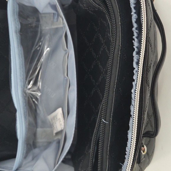 Black Checkered Toiletry Bag With Multiple Compartments - Picture 13 of 16